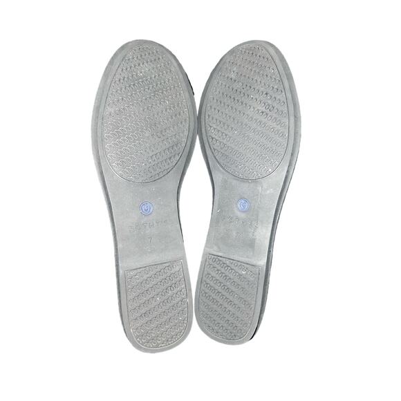 Rothy's Black Honeycomb Blue Halo Knit Loafers Round Toe Retired - sz 7 - P7 - Picture 8 of 12